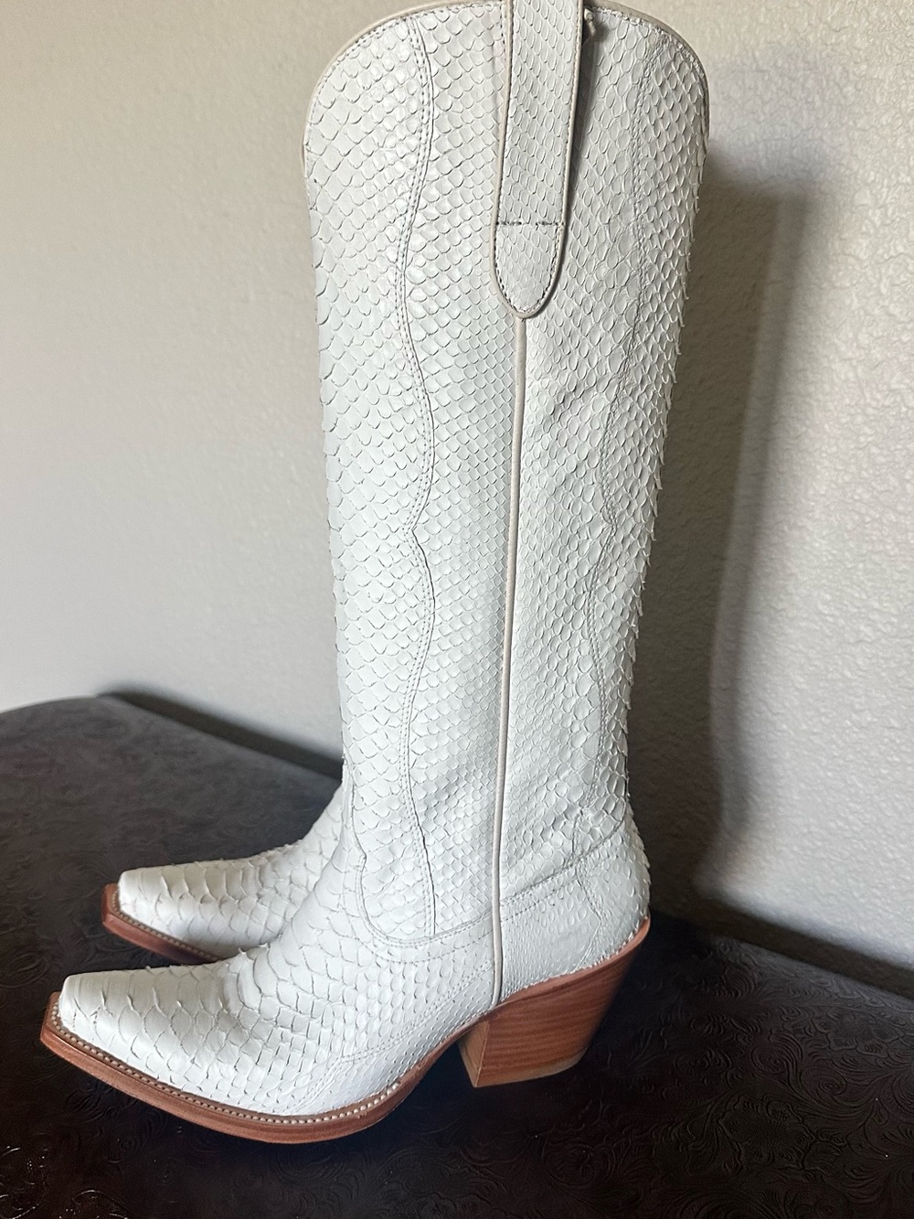 Ariat White Women’s Exotics Python Casanova Boots